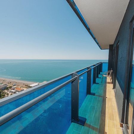 Orbi City Suites Batumi Exteriör bild