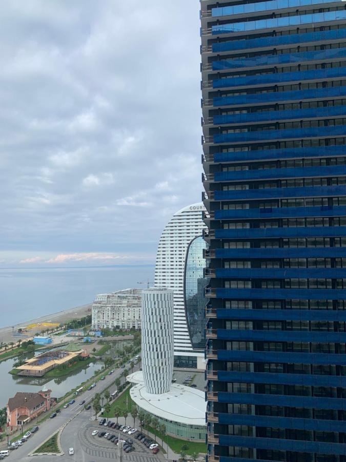 Orbi City Suites Batumi Exteriör bild