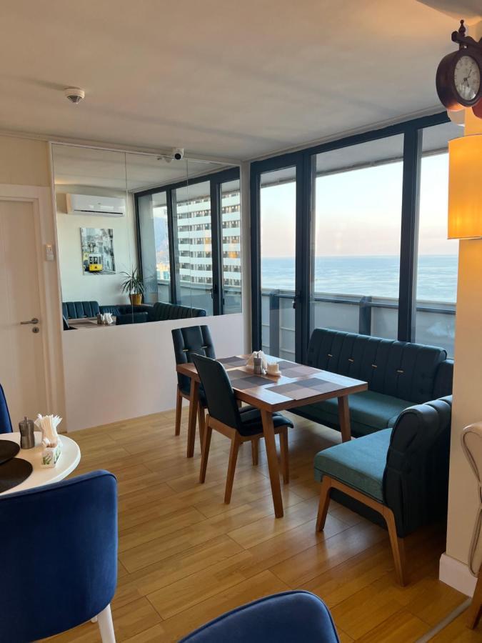 Orbi City Suites Batumi Exteriör bild