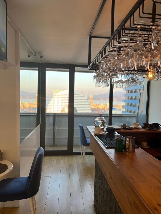 Orbi City Suites Batumi Exteriör bild