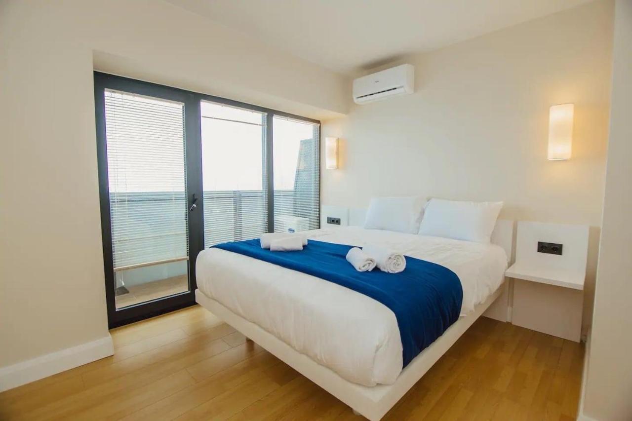 Orbi City Suites Batumi Exteriör bild