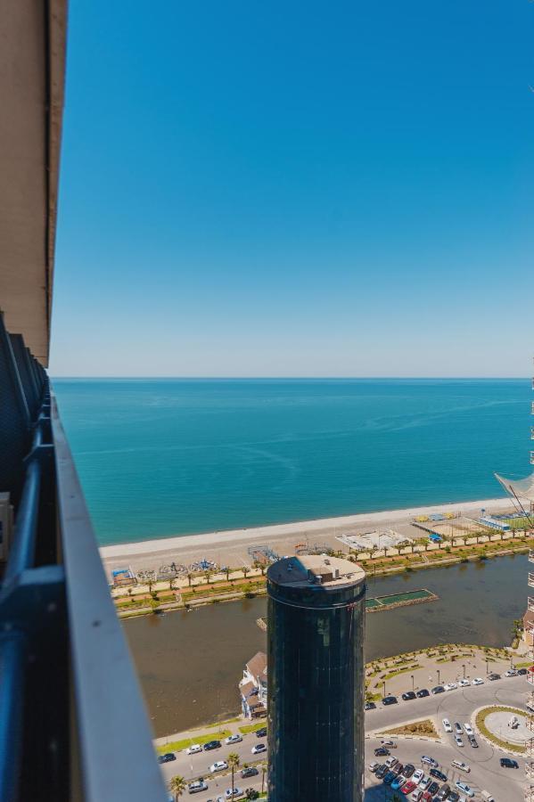 Orbi City Suites Batumi Exteriör bild